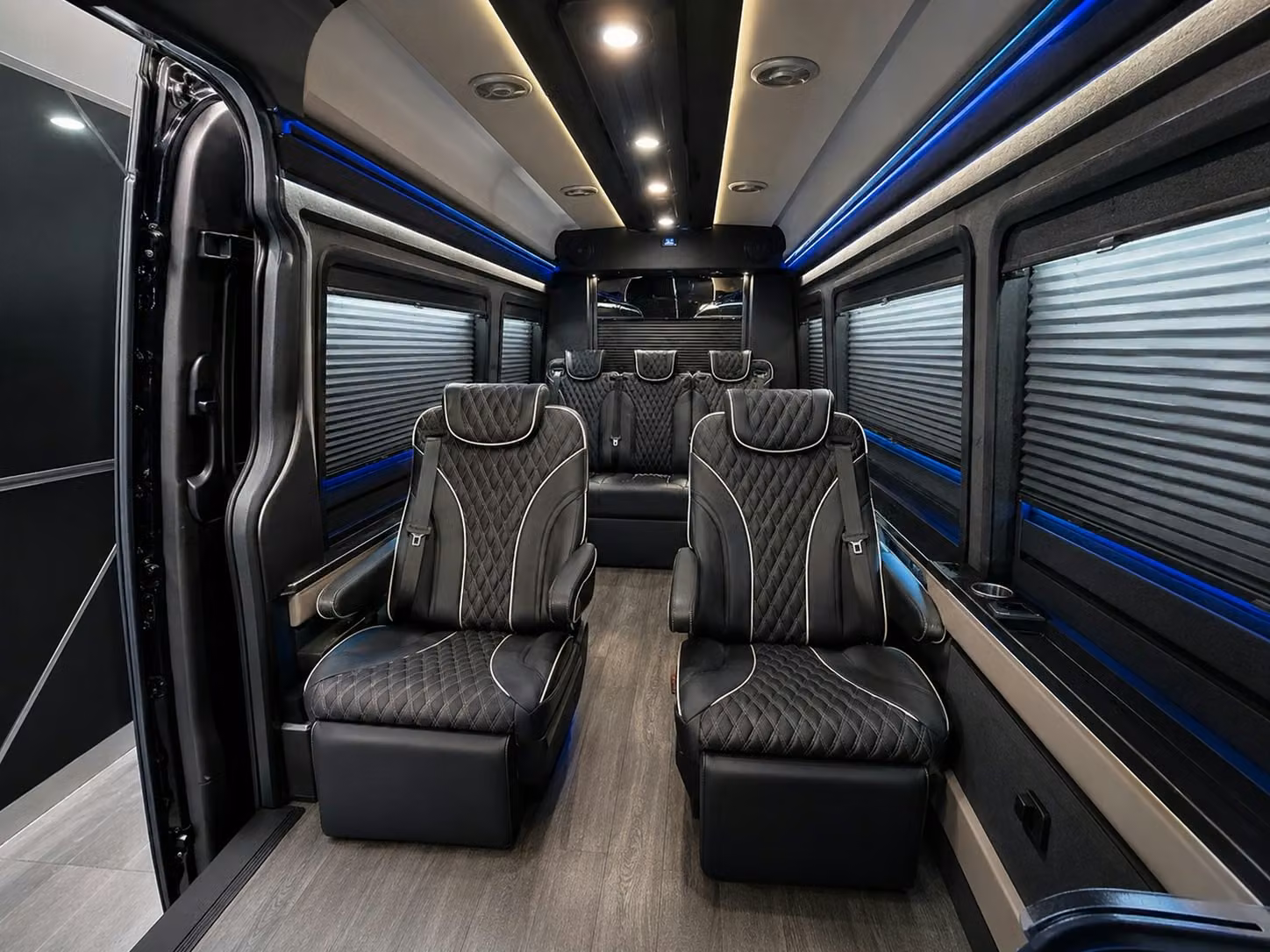 busrentallongbeach com makes corporate airport shuttles in long beach easy